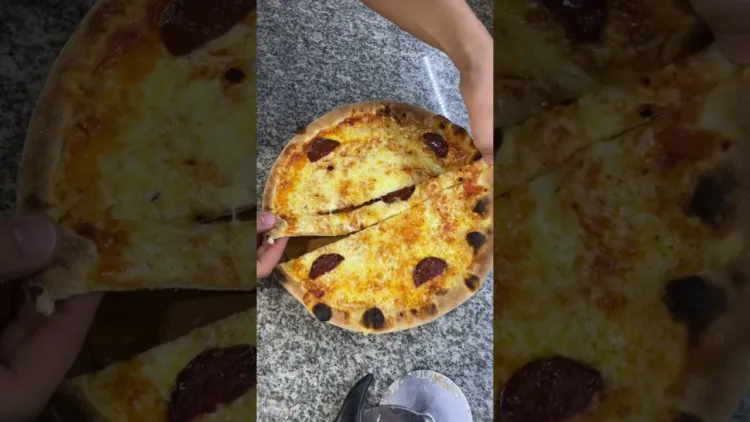 How To Steal Pizza Without A Soul Noticing  – video