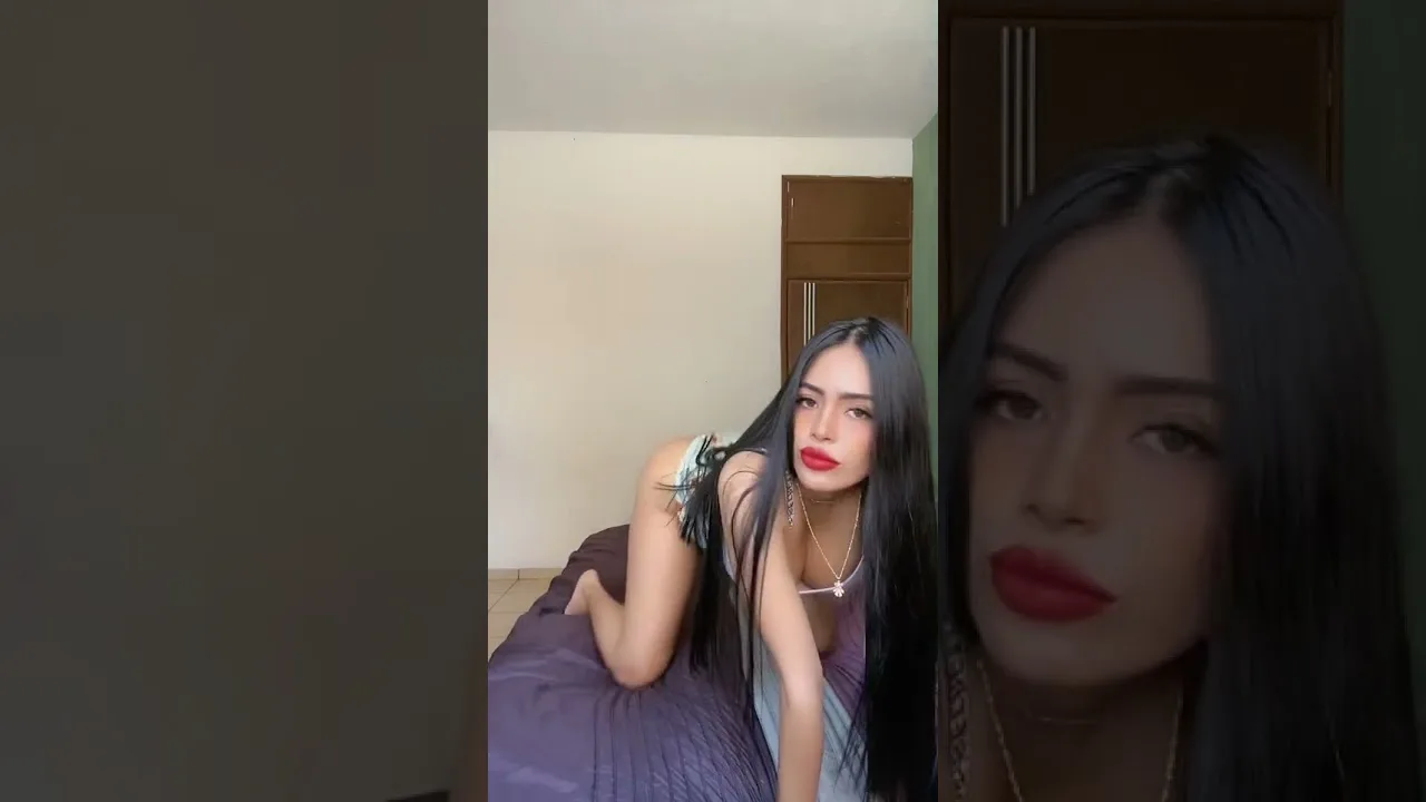 Tiktok Thot in White Tanktop – video