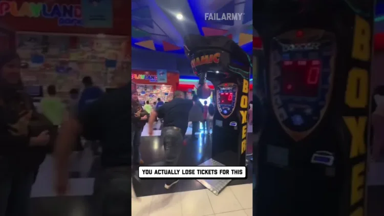 When fails punch back 💥🥊😭 #fail #failarmy #boxing #funny #shorts – video